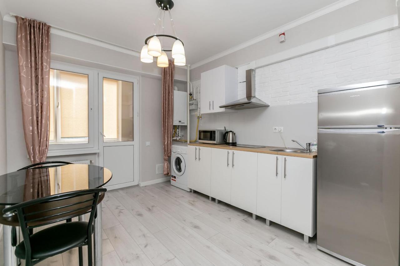 Apartament In Zona Centrala Si Parc Chişinǎu Buitenkant foto