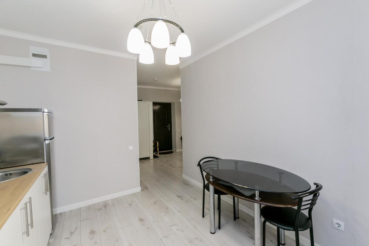 Apartament In Zona Centrala Si Parc Chişinǎu Buitenkant foto